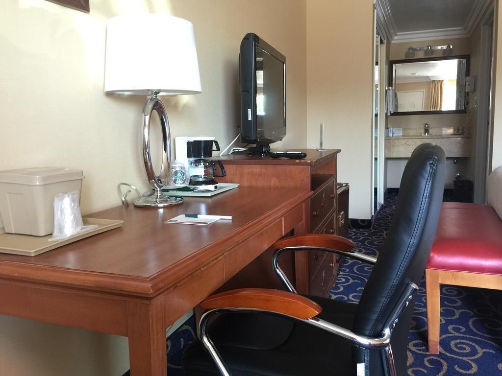 Quality Inn Long Beach - Signal Hill Dış mekan fotoğraf